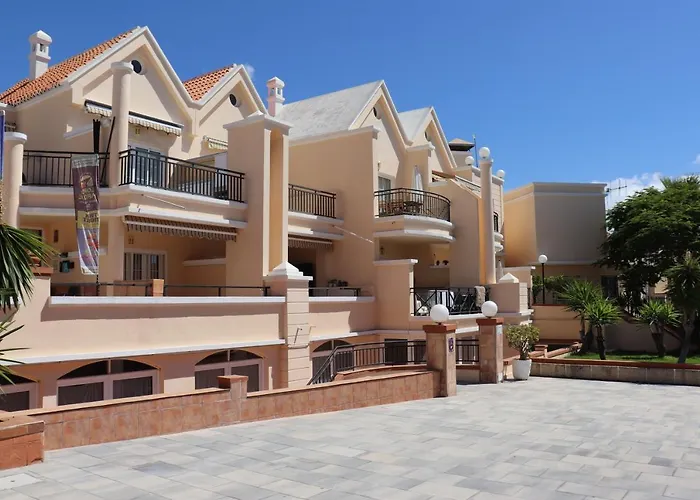 Yucca Park Fanabe * Адехе