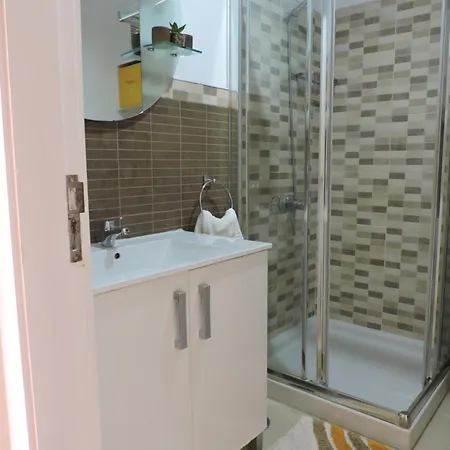아파트 Yucca Park Fanabe 아데제