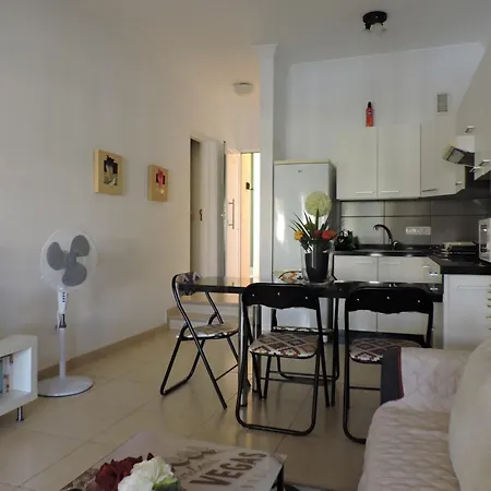 Yucca Park Fanabe * Адехе