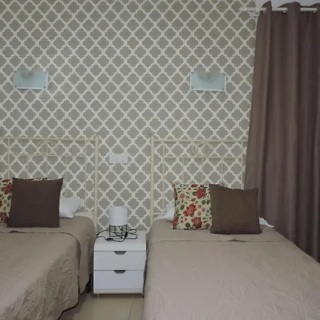 شقة Yucca Park Fanabe *